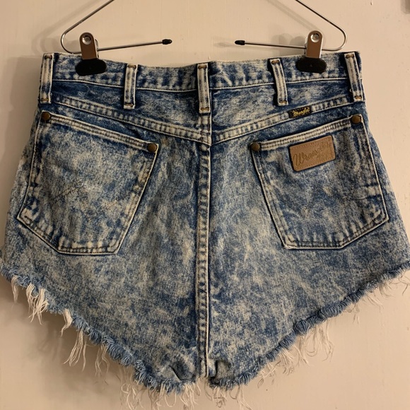 wrangler cut off shorts - Picture 2 of 2